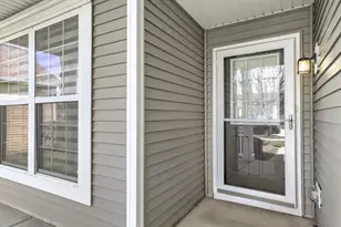 3321 Rockwell Cir, Mundelein, IL 60060 - Photo 2