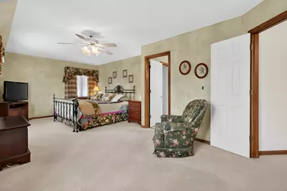 1013 Iroquois Avenue, Naperville, IL 60563 - Photo 18