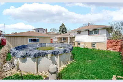 7305 W 75th Street, Bridgeview, IL 60455 - Photo 22