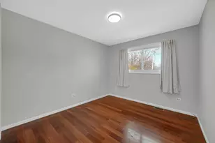 7305 W 75th St, Bridgeview, IL 60455 - Photo 12