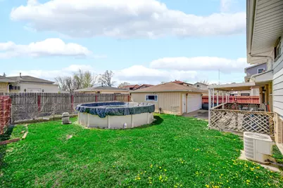7305 W 75th Street, Bridgeview, IL 60455 - Photo 20