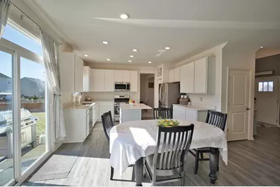 574 Coach Road, Yorkville, IL 60560 - Photo 16