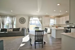 574 Coach Rd, Yorkville, IL 60560 - Photo 18