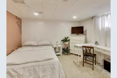 8124 W Courtland Avenue W, Harwood Heights, IL 60706 - Photo 18