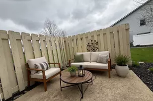 2338 Carnation Dr, Crest Hill, IL 60403 - Photo 10