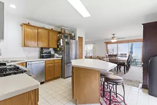 3138 Reflection Dr, Naperville, IL 60564 - Photo 10