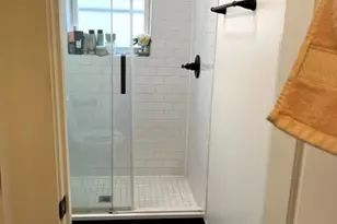 1060 W Thorndale Ave, Chicago, IL 60660 - Photo 8