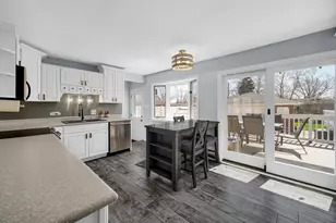 661 W St Aubin Dr, Addison, IL 60101 - Photo 12