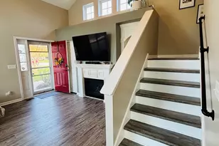 201 Grays Dr, Oswego, IL 60543 - Photo 6
