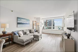 512 N McClurg Ct, Chicago, IL 60611 - Photo 2