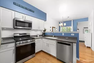 3239 Heather Glen Dr, Aurora, IL 60504 - Photo 2