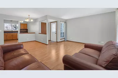 2031 Windmere Circle, Schaumburg, IL 60194 - Photo 8