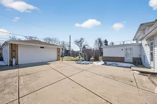 423 S Yale Ave, Addison, IL 60101 - Photo 26