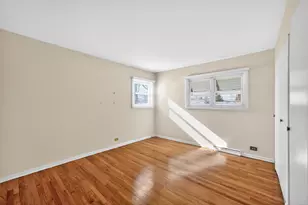 423 S Yale Ave, Addison, IL 60101 - Photo 10