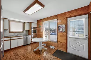 423 S Yale Ave, Addison, IL 60101 - Photo 4