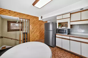 423 S Yale Ave, Addison, IL 60101 - Photo 6