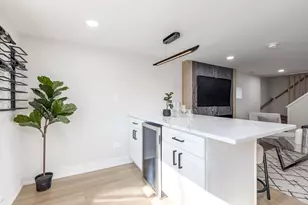 2629 N 77th Ct, Elmwood Park, IL 60707 - Photo 16