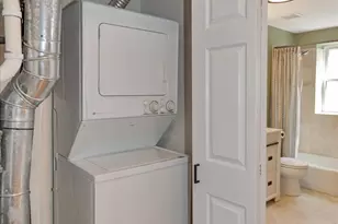 2537 Prairie Ave, Evanston, IL 60201 - Photo 20