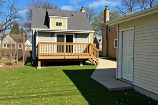 7179 N Mankato Ave, Chicago, IL 60646 - Photo 2