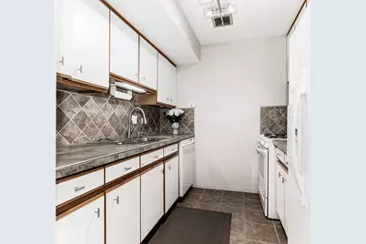 5A Kingery Quarter #102, Willowbrook, IL 60527 - Photo 8