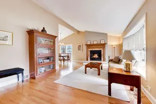 1659 Friar Tuck Ave, Highland Park, IL 60035 - Photo 2