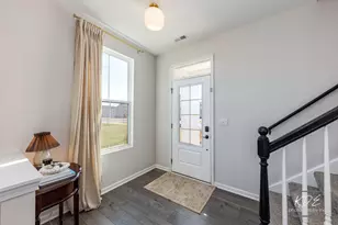 4122 Chelsea Mnr Cir, Aurora, IL 60504 - Photo 4