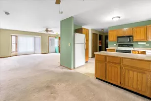 1200 2nd St, Harvard, IL 60033 - Photo 4