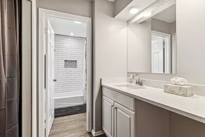 8951 Skokie Boulevard #3, Skokie, IL 60077 - Photo 8