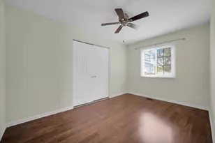 115 Abbeywood Cir, Streamwood, IL 60107 - Photo 8