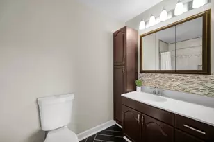 115 Abbeywood Cir, Streamwood, IL 60107 - Photo 12