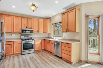 674 Wood Creek Drive, Antioch, IL 60002 - Photo 16