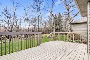 674 Wood Creek Dr, Antioch, IL 60002 - Photo 22