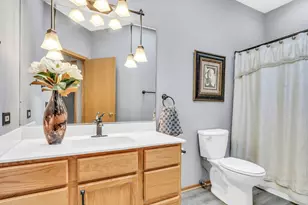 674 Wood Creek Dr, Antioch, IL 60002 - Photo 32