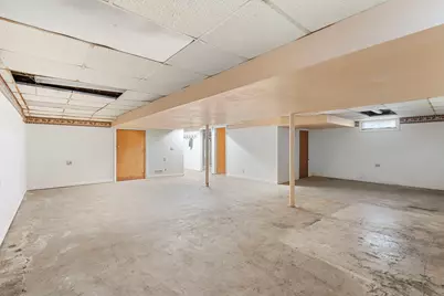 4715 W Crystal Lake Road, McHenry, IL 60050 - Photo 20