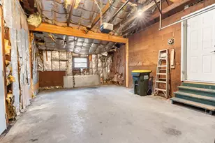 4715 W Crystal Lake Rd, McHenry, IL 60050 - Photo 24