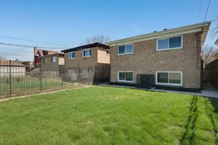 9540 S King Dr, Chicago, IL 60628 - Photo 16