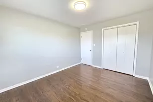 7841 W 74 St, Bridgeview, IL 60455 - Photo 8