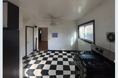 511 S Russell Street, Champaign, IL 61821 - Photo 6