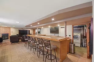 7944 Austin Ave, Burbank, IL 60459 - Photo 8