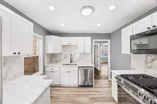 9740 S Prairie Ave, Chicago, IL 60628 - Photo 8