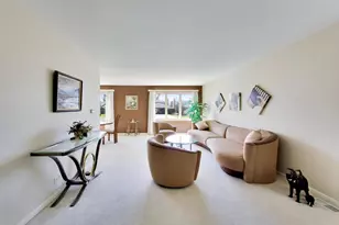 634 W Millers Rd, Des Plaines, IL 60016 - Photo 4