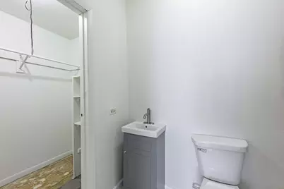 832 E 153 Street, Phoenix, IL 60426 - Photo 8