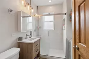 1341 Ridgeland Ave, Berwyn, IL 60402 - Photo 8