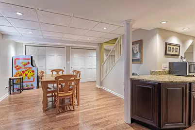 900 Christa Court, Elk Grove Village, IL 60007 - Photo 26