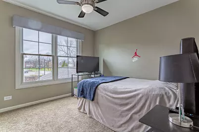 900 Christa Court, Elk Grove Village, IL 60007 - Photo 22