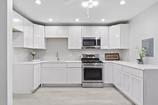 949 Mosby Ct, Joliet, IL 60431 - Photo 6