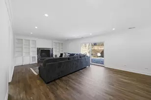 5721 Vial Pkwy, La Grange Highlands, IL 60525 - Photo 28