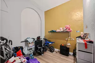 8420 S Burley Ave, Chicago, IL 60617 - Photo 22