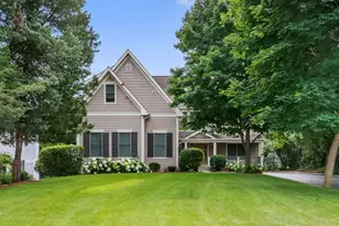 141 Walnut St, Libertyville, IL 60048 - Photo 1