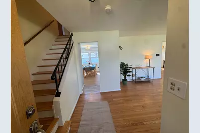 1004 N Greenfield Lane, Mount Prospect, IL 60056 - Photo 4